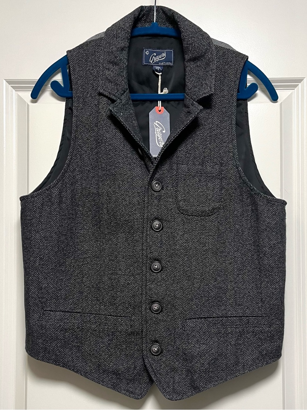 NWT Grayers Corby Herringbone Vest RARE Stylish Woven Waistcoat Charcoal Gray M